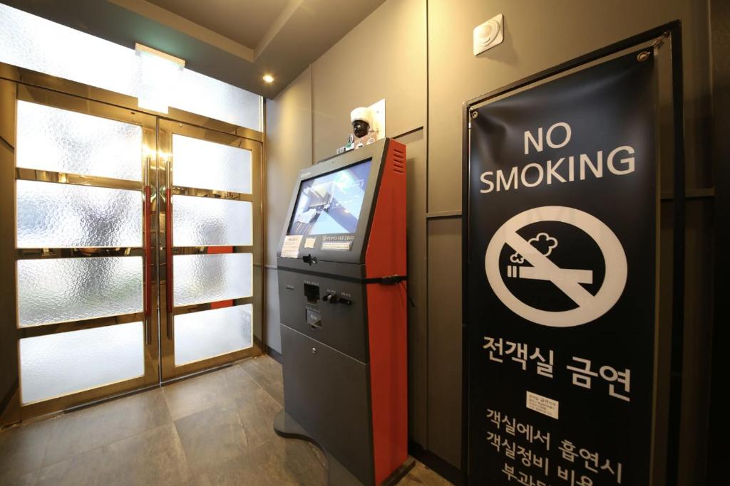 The M Hotel photo 3