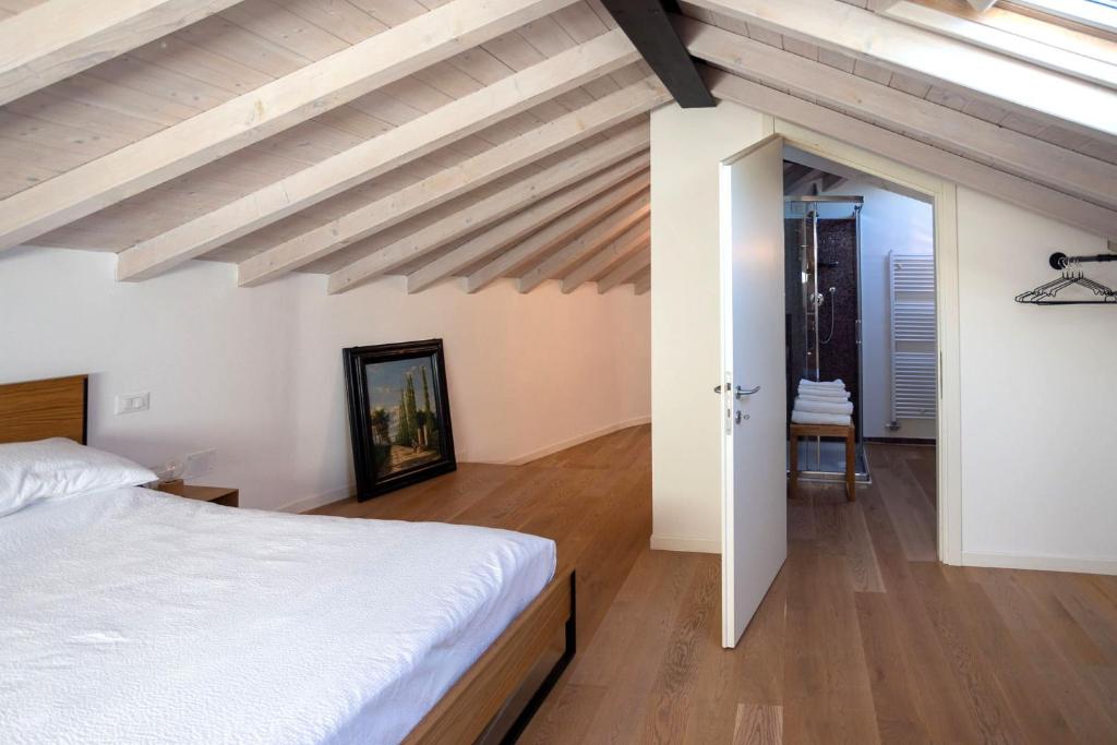 Casa Tonde - Attico in palazzetto storico photo 3