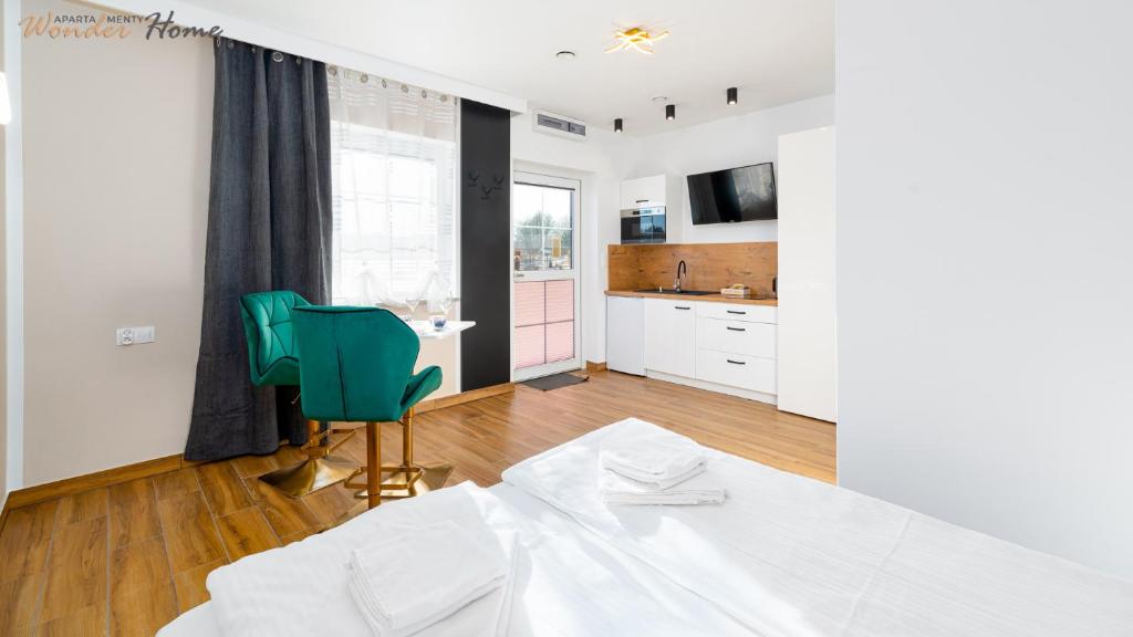 Halo Karkonosze - apartamenty blisko Karpacza - ogród, plac zabaw, widok na Śnieżkę, basen photo 1