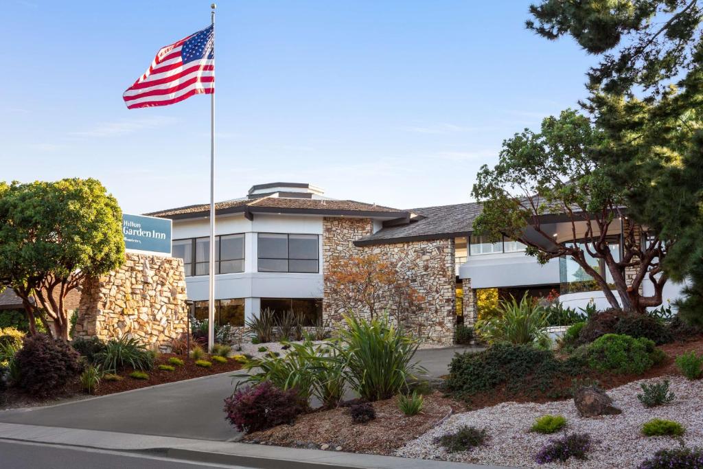 Hilton Garden Inn Monterey image
