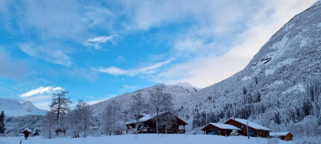 Garasjeleilighet med kort vei til flott natur, Måndalen, Rauma photo 2