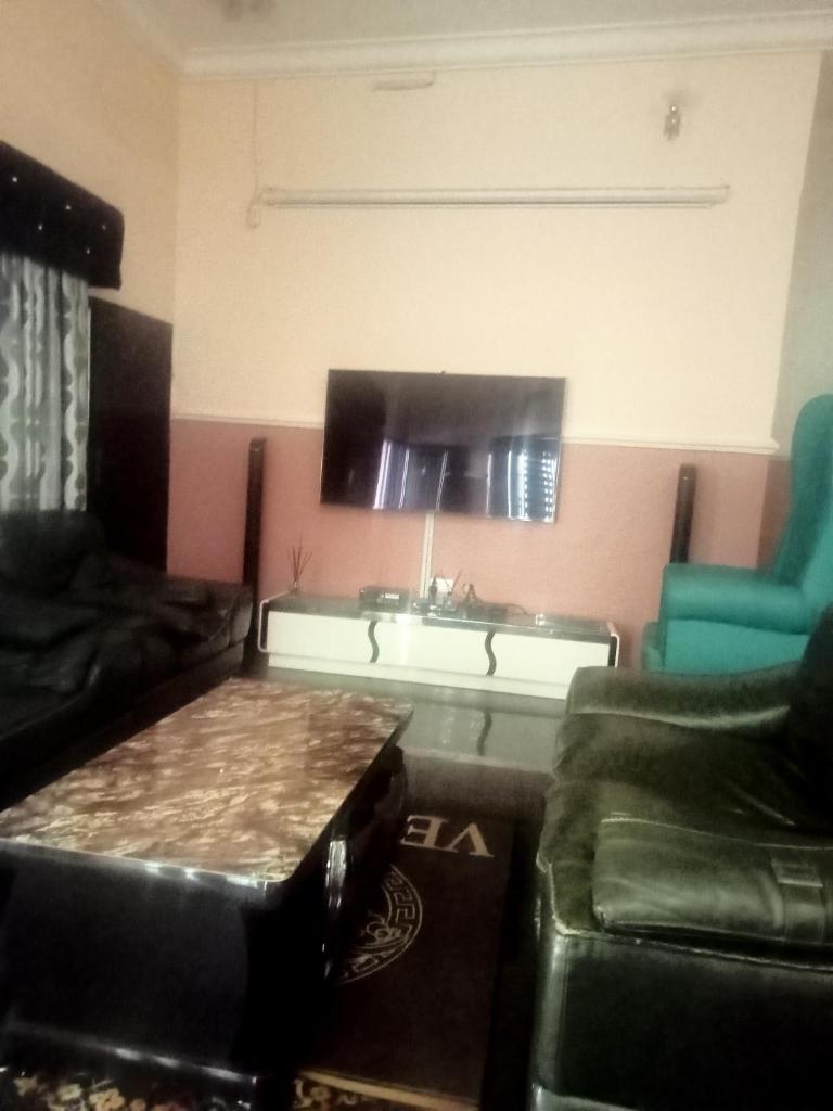 CRYSTAL SUITES photo 3