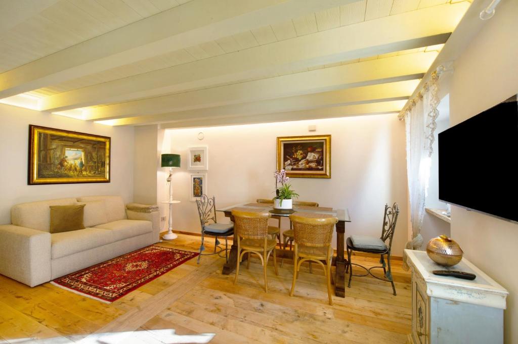 Le Bourg Charmant - Soleil d’été photo 3