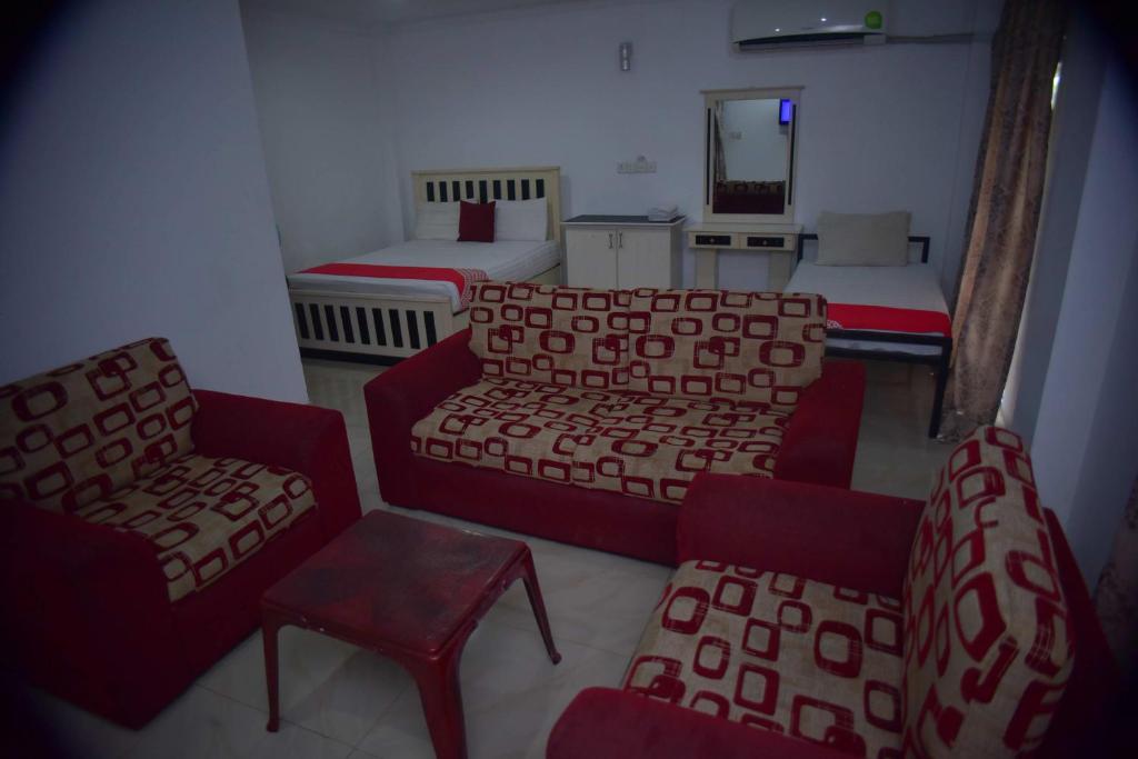 Hotel Sanri Villa Katunayake photo 2