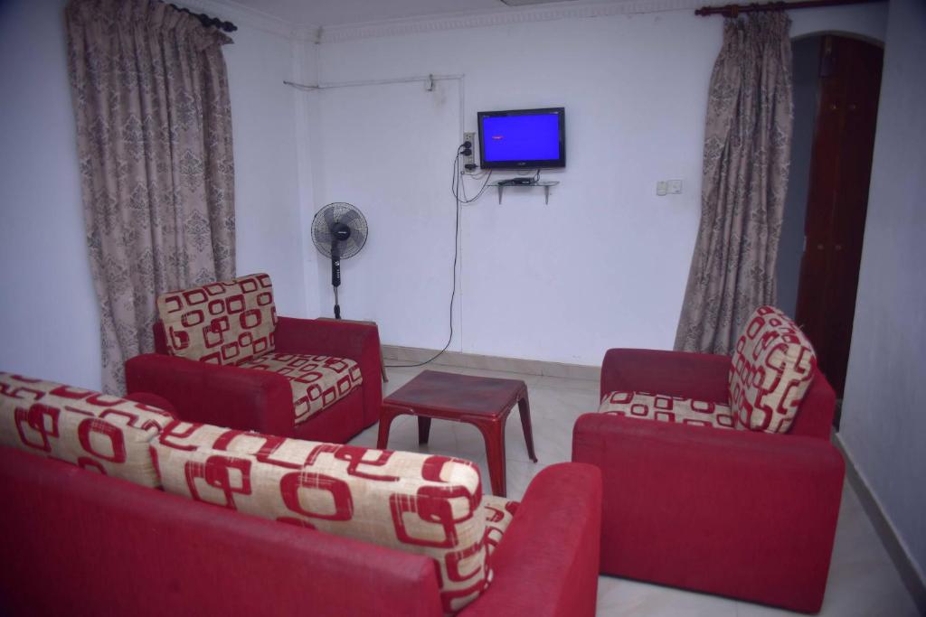 Hotel Sanri Villa Katunayake photo 3