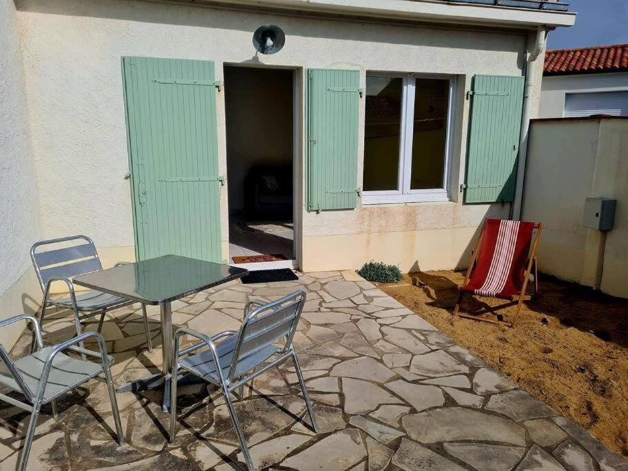 La Tranche Cozy Stay! photo 2
