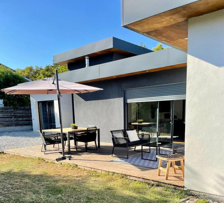 Villa moderne avec jacuzzi, au pied de la plage photo 2