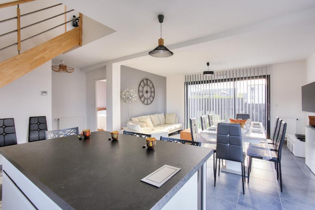 Ecrin de modernite a St-Alban photo 2