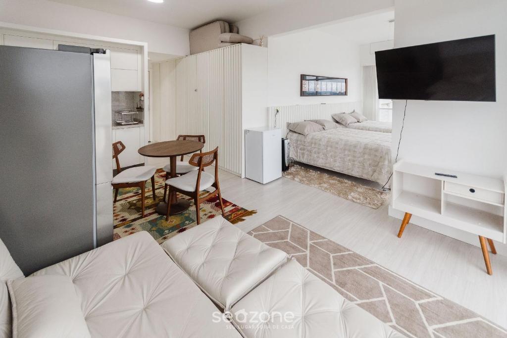 Studio condo w/pool 180m Hard Rock Café ESR1912 - Tap to explore photos