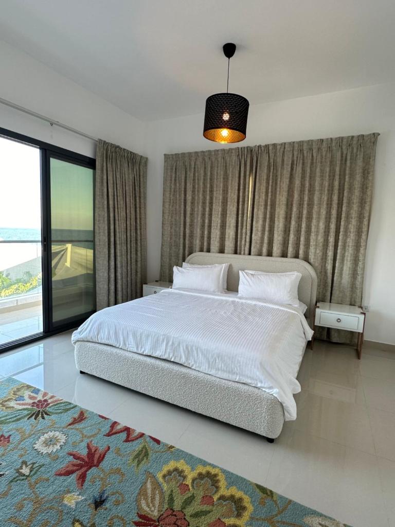 Al Dana Sea View Villa photo 4