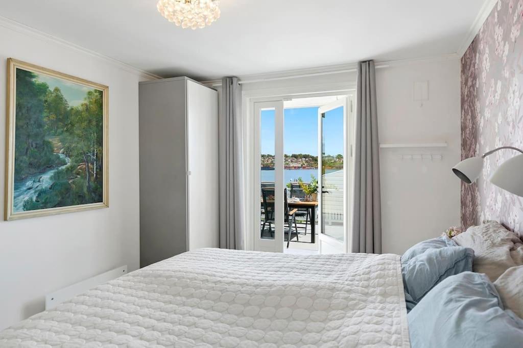 3-bedroom terrace house with incredible sea views photo 2