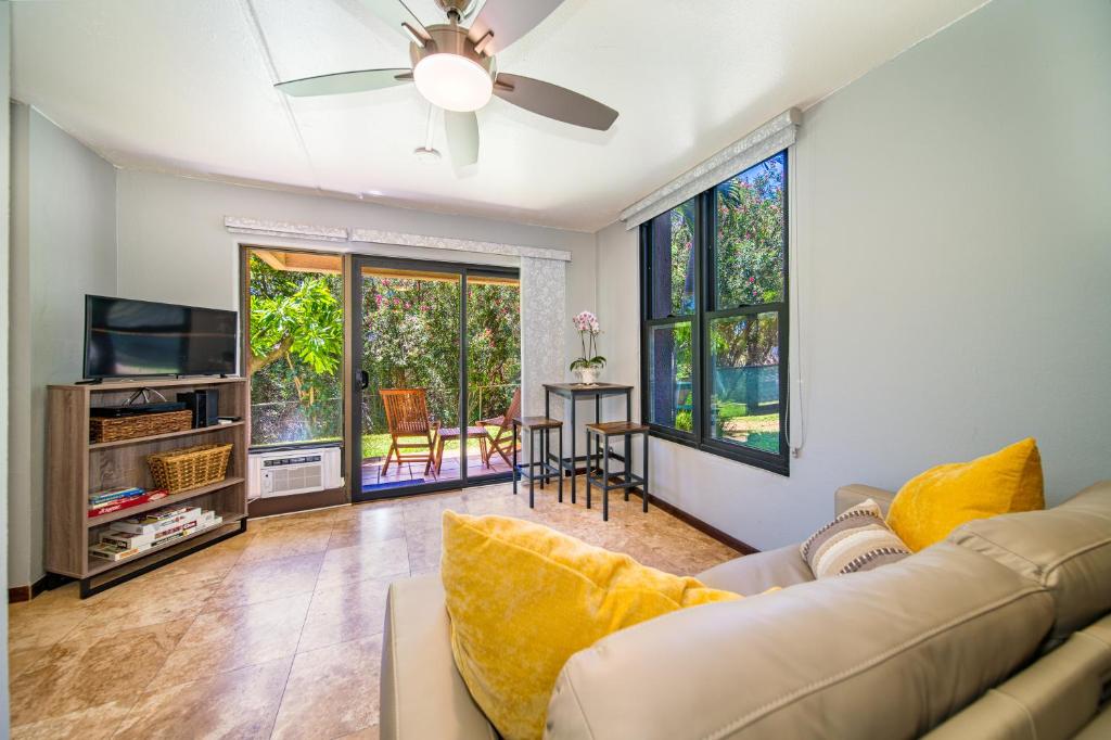 Kihei Akahi Garden View Studio image