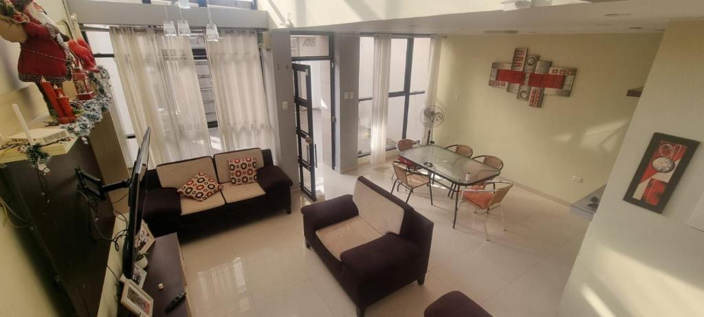 Casa / Departamento en Chiclayo photo 2