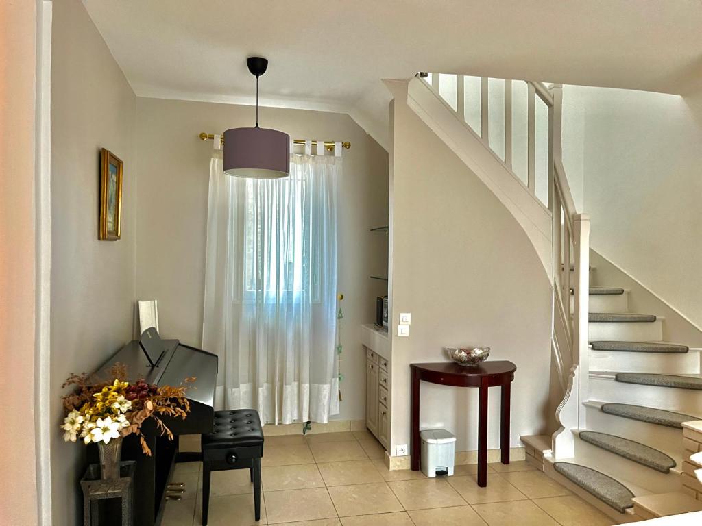 Fantastic 4 Rooms House 3km from Paris Porte de Versailles photo 3
