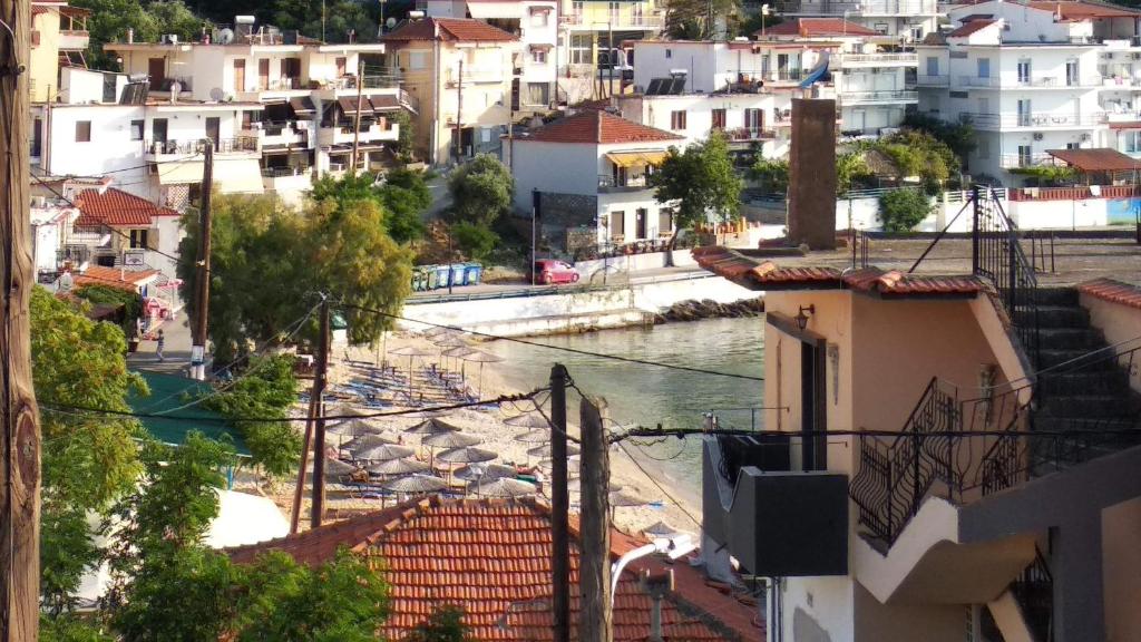 Wave Sound Apartments - Village View photo 1