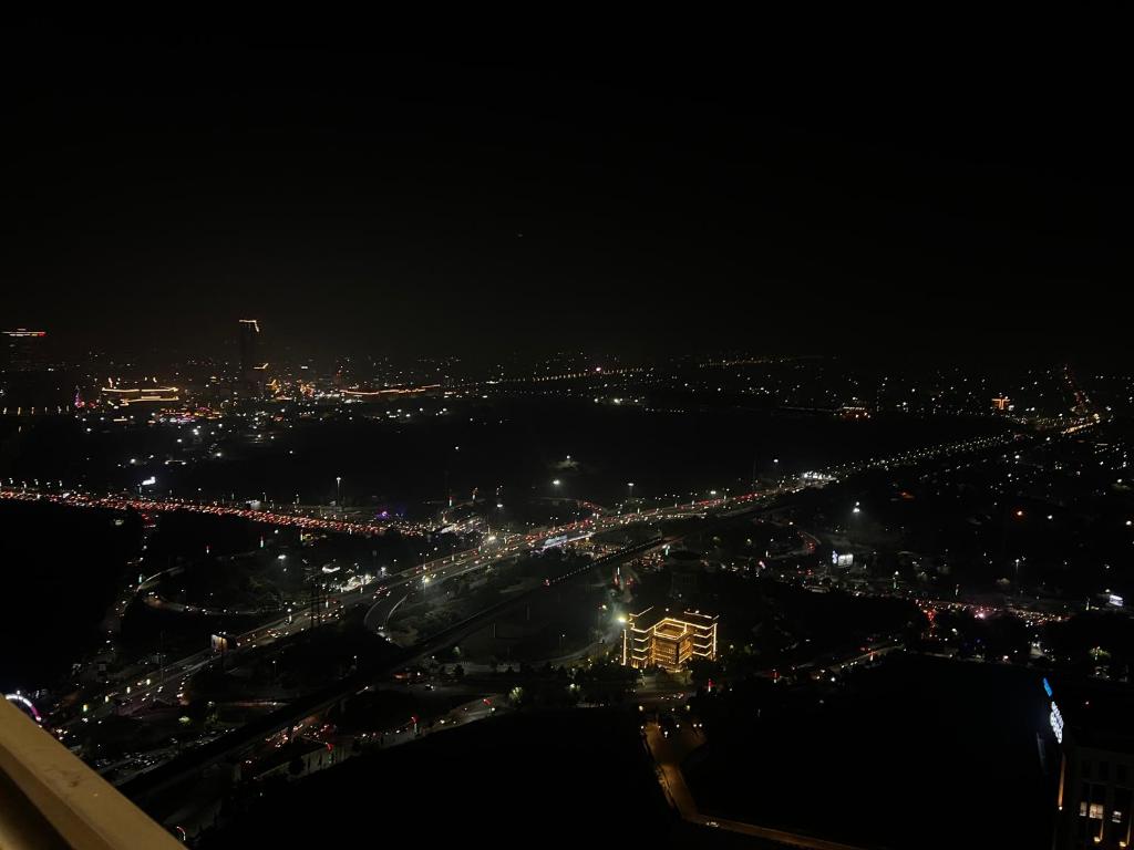 The Opulence Suite 41st Floor City View photo 4