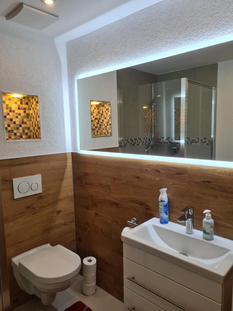 WellandHome Aalen - Private Deluxe Apartment photo 2