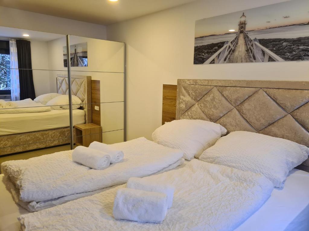 WellandHome Aalen - Private Deluxe Apartment photo 1