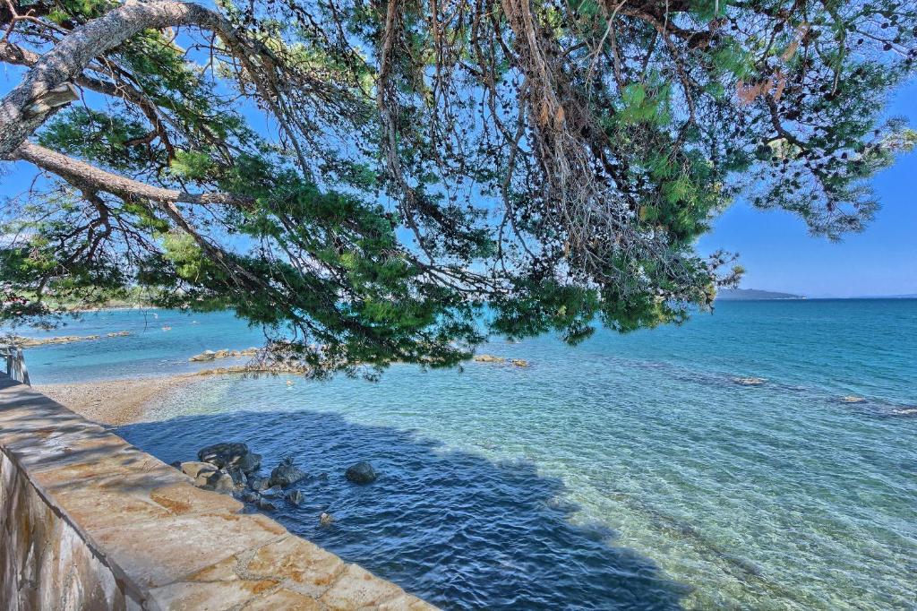 Apartments by the sea Kastel Stafilic, Kastela - 21981 photo 3