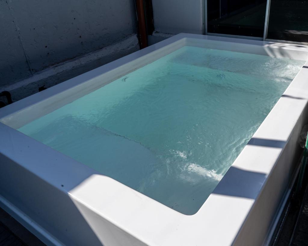 ArquiArts - Hermosa casa para 16p con pileta y jacuzzi photo 1