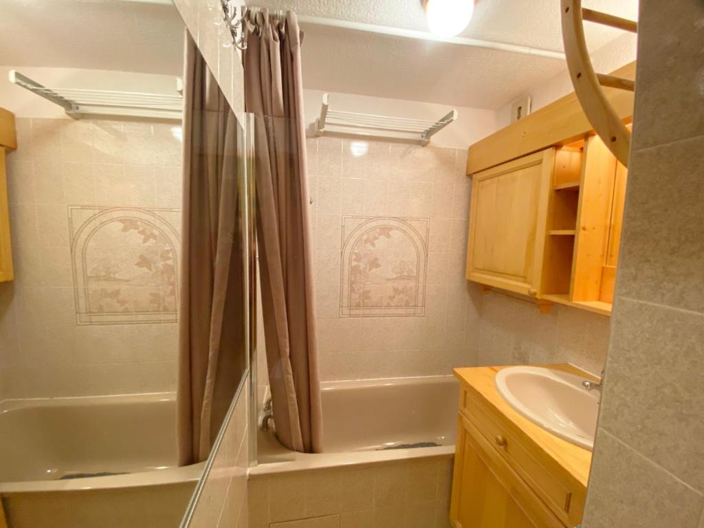 Studio Morillon Village, 1 pièce, 4 personnes - FR-1-412-94 photo 4