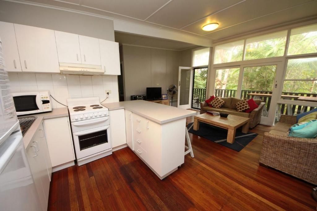 Little Bay Cottage - 8 East Street Arakoon photo 3