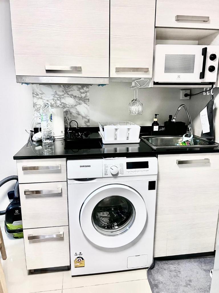 2Bedroom, WiFi, washing machine and small kitchen photo 4