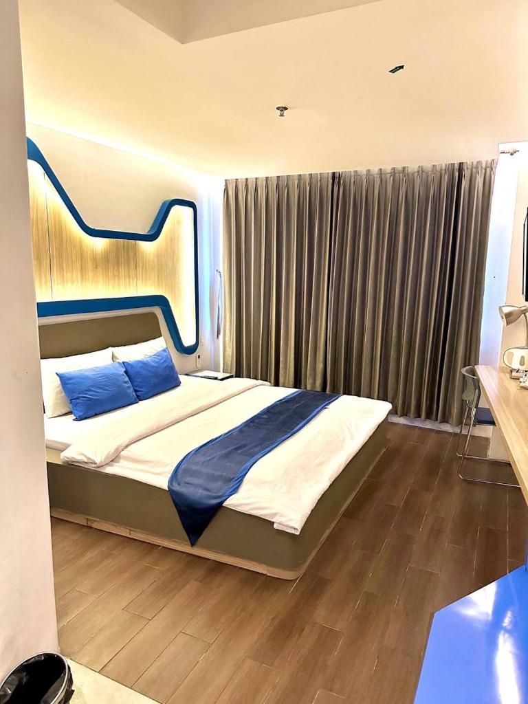 Golden Palace Hotel photo 2