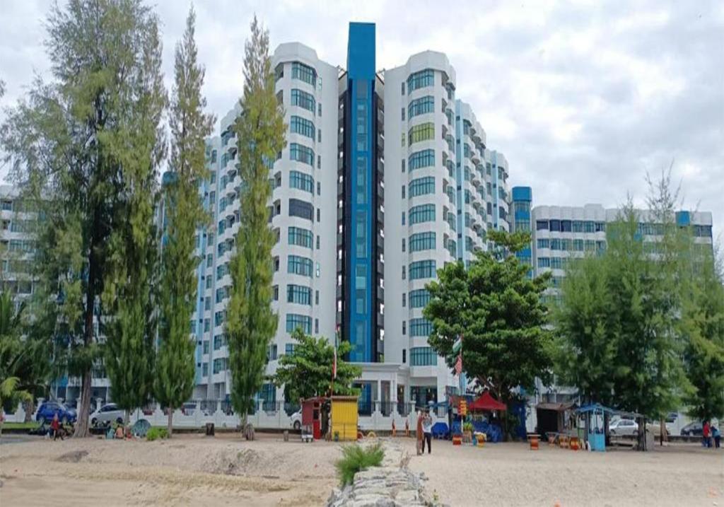 Mutiara Melaka Beach Resort - Islamic Compliance Only by Andi