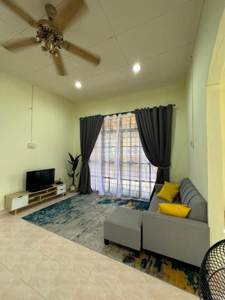 Syurgaku Homestay Tanah Merah photo 4