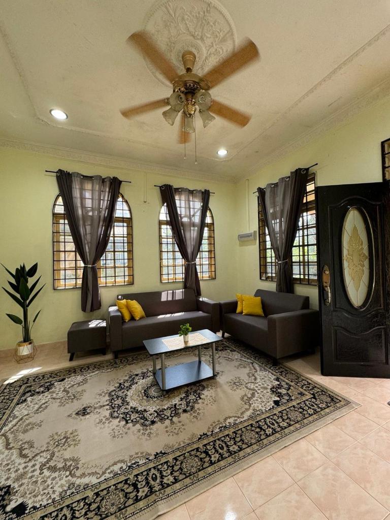 Syurgaku Homestay Tanah Merah photo 2