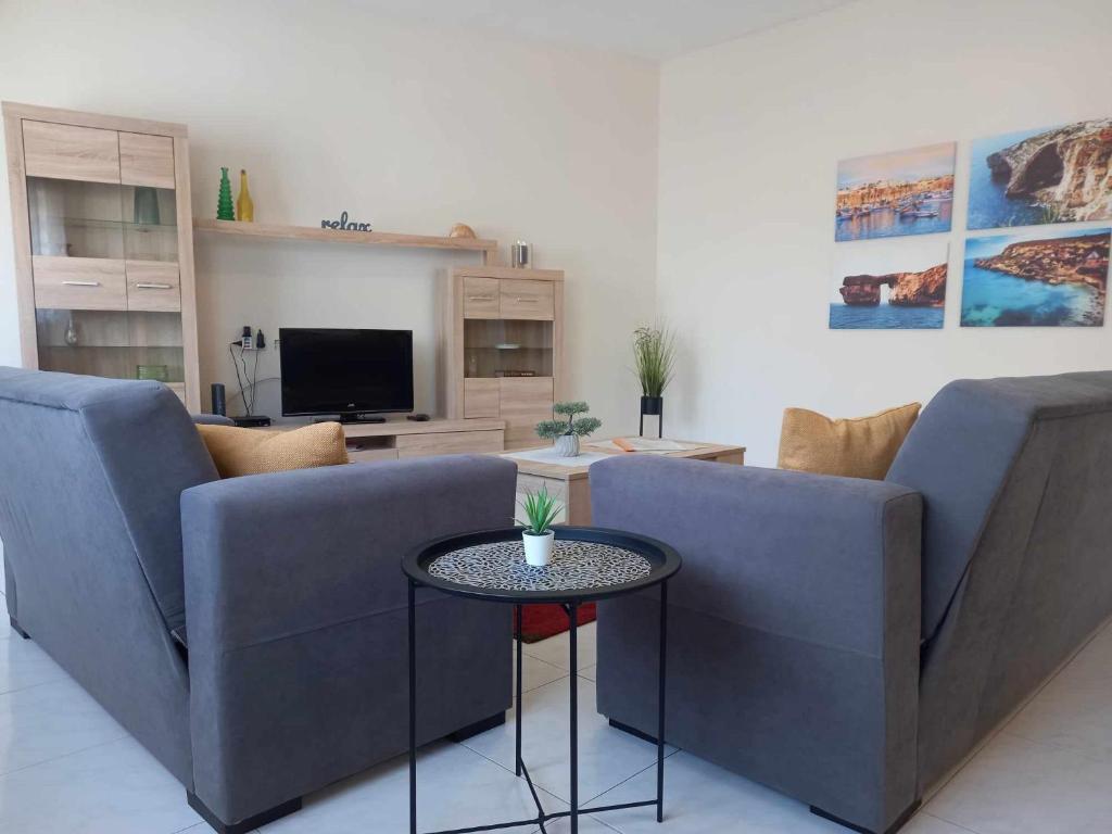 Nr41 Holiday Apartment - Spacious & Bright 3 Bedroom, 2 Bathroom Apartment - Marsaxlokk Malta photo 2