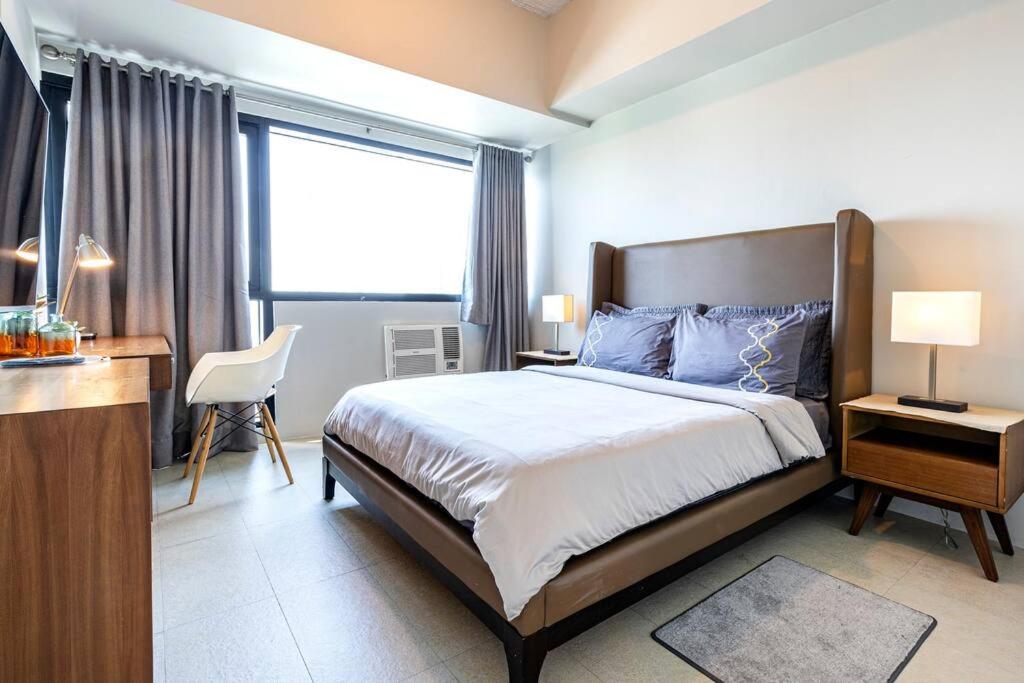 2BR Executive Suite - BSA Twin Towers, Ortigas Ctr photo 3
