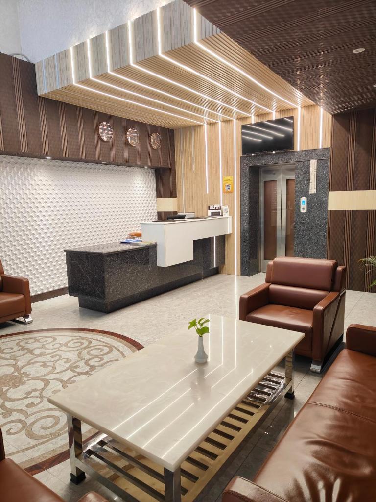 Pinnacle by Click Hotels, Lucknow photo 2