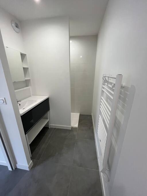 Appartement neuf avec patio photo 2