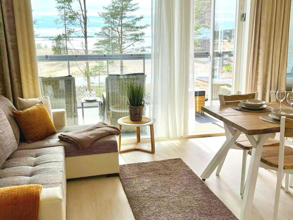 Suites3Kivilinna Kalajoki - Liinavaatteet, pyyhkeet ja loppusiivous sisältyvät aina hintaan photo 3