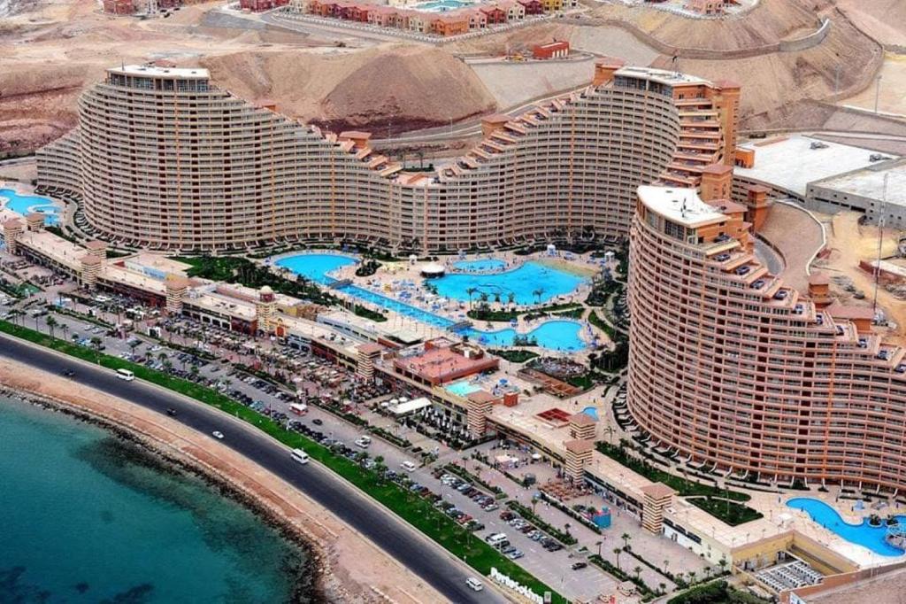 Porto Sokhna Pyramids Apartments photo 2