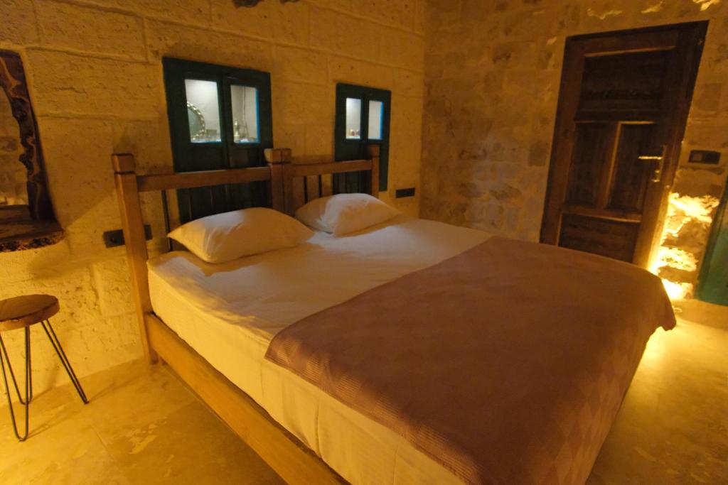 Euphoria Cave House photo 4