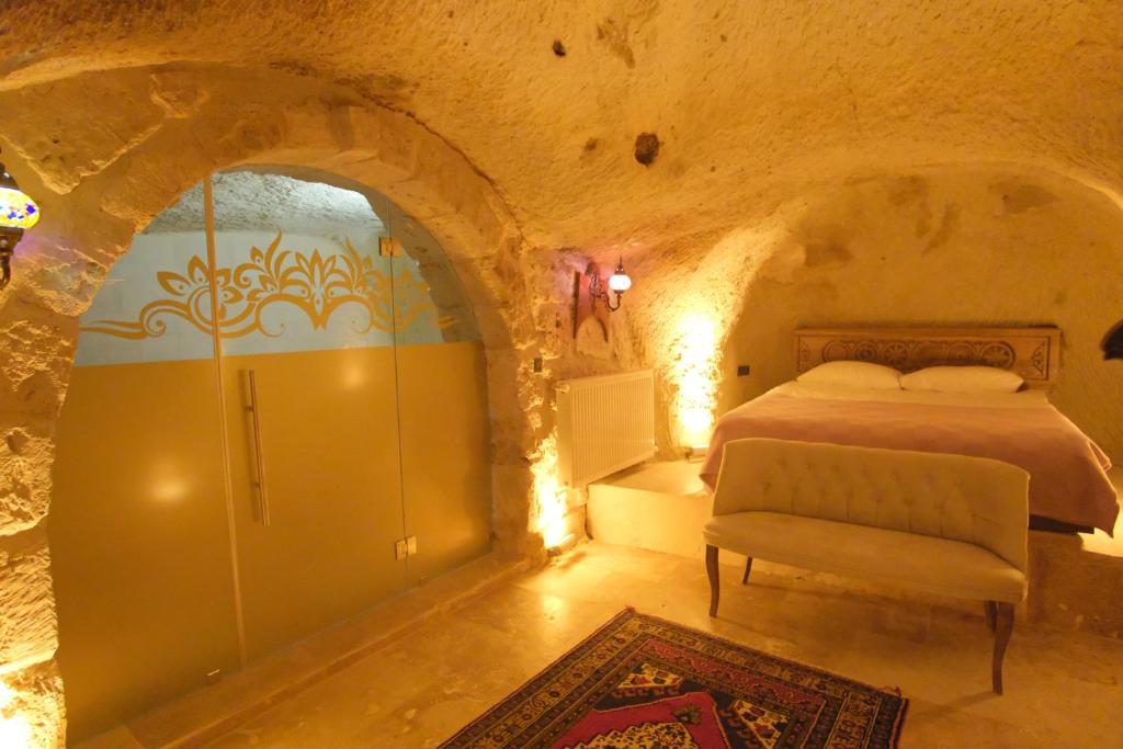 Euphoria Cave House photo 3