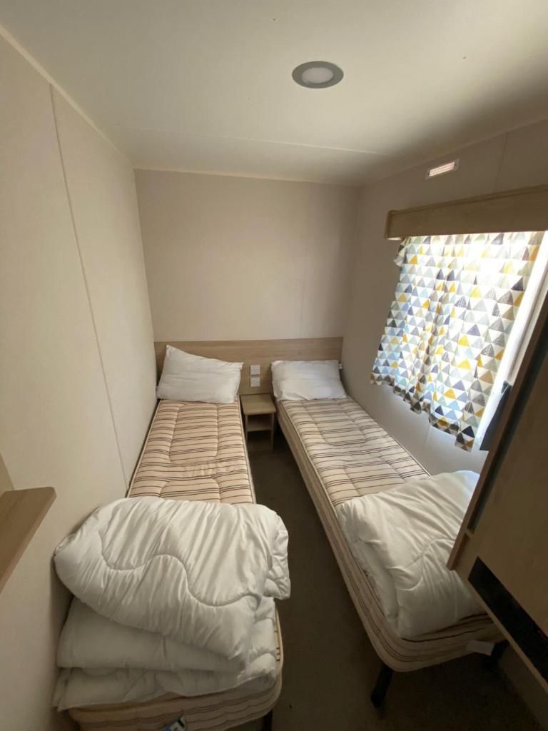 Hillside Sleeps 6 photo 4