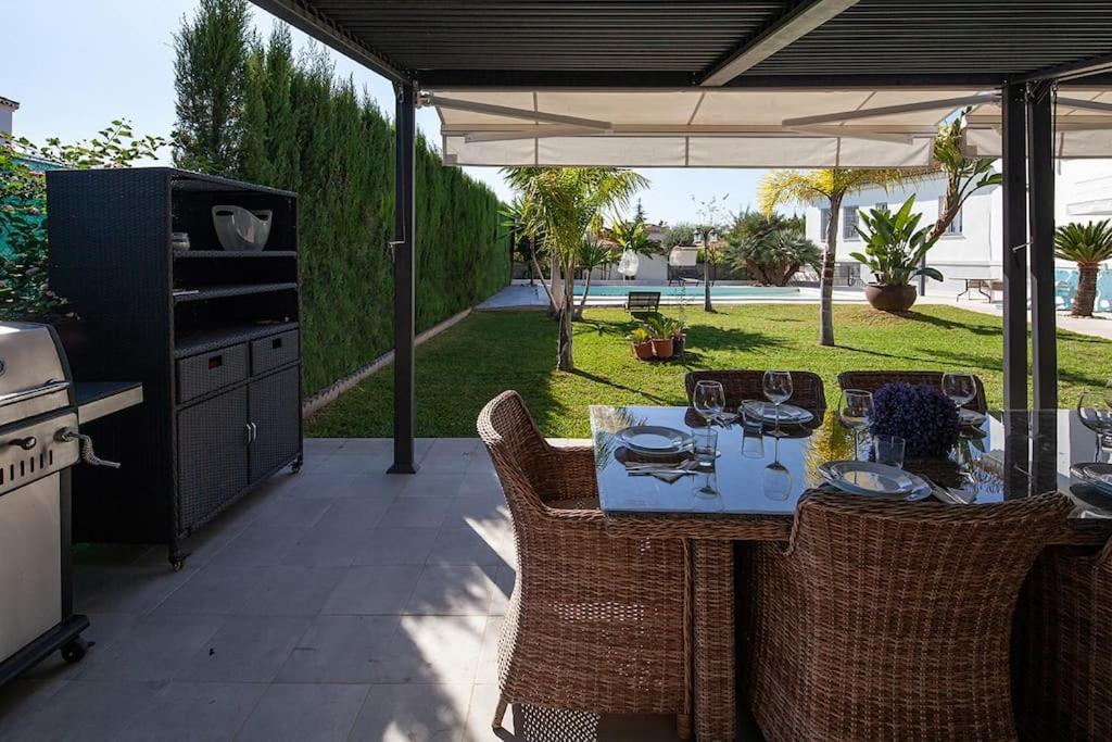 Espectacular villa close to Sevilla - Sevillarooms photo 1