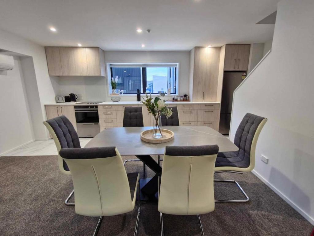 3 Bedroom St Asaph Stunner photo 3