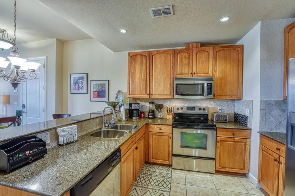 Great Lakefront Condo With Gorgeous Lake LBJ Views photo 1
