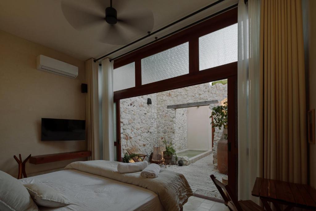 Hermosa casa junto a la muralla photo 1