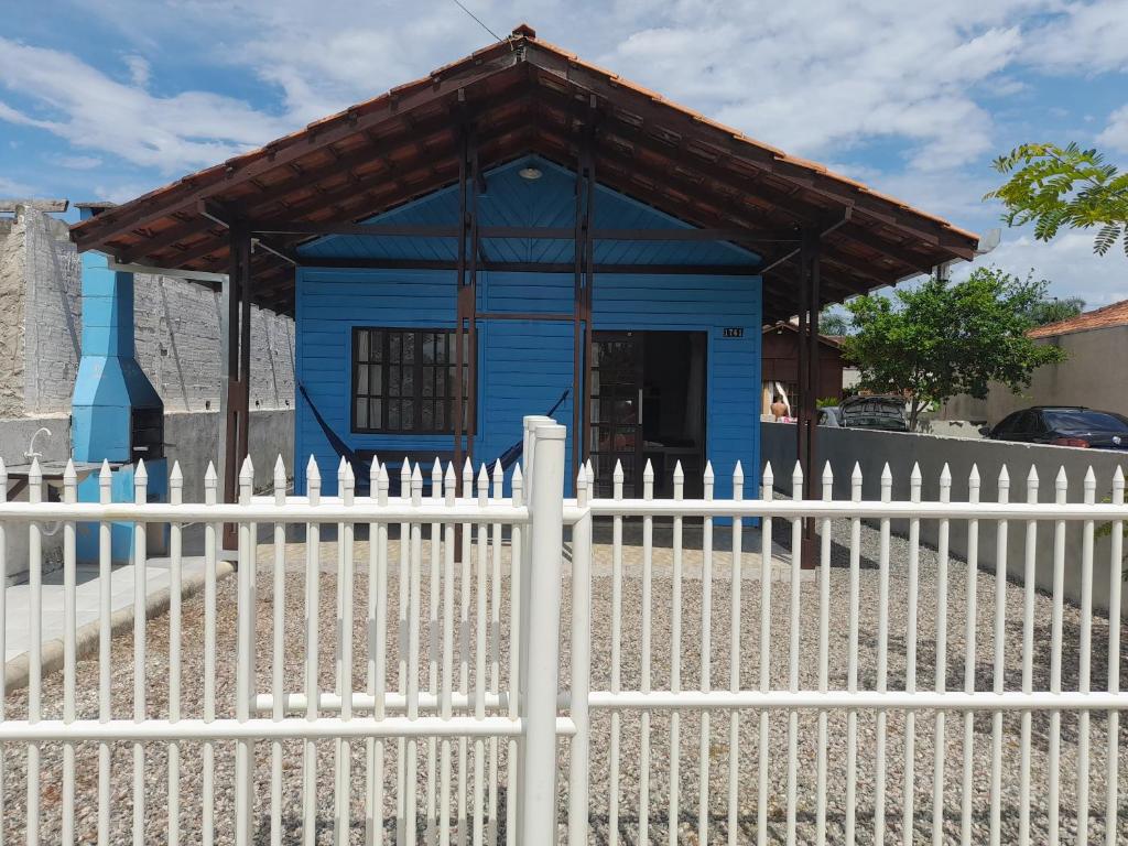 Casa Azul aconchegante, próx. a praia, Wi-Fi 300mb photo 2