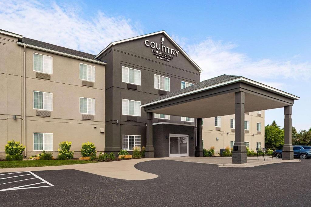 Country Inn & Suites by Radisson, Stillwater, MN photo 1