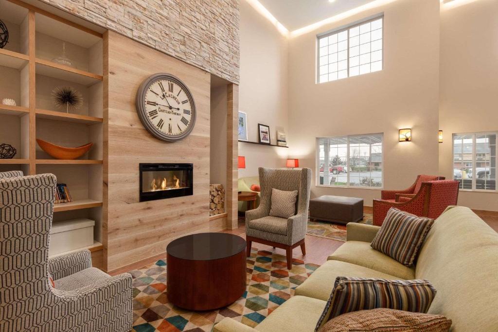 Country Inn & Suites by Radisson, Ames, IA photo 1