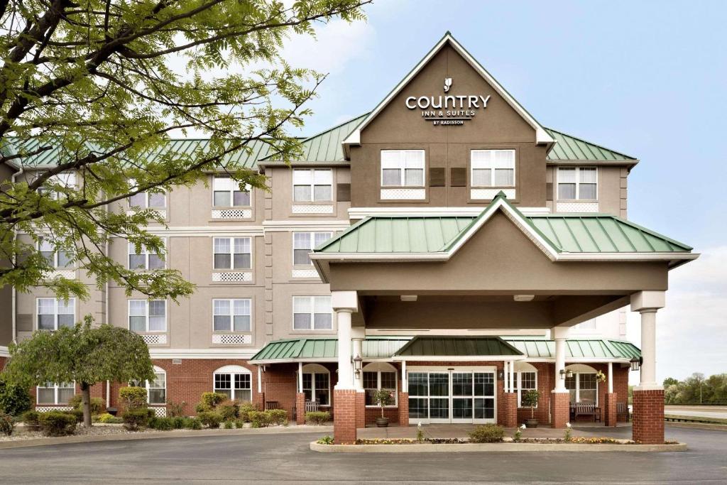 Country Inn & Suites by Radisson, Louisville East, KY image