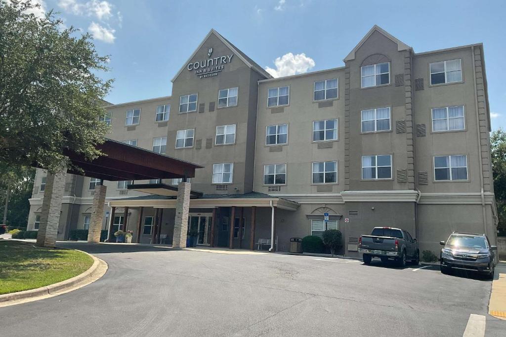 Country Inn & Suites by Radisson, Tallahassee-University Area, FL image