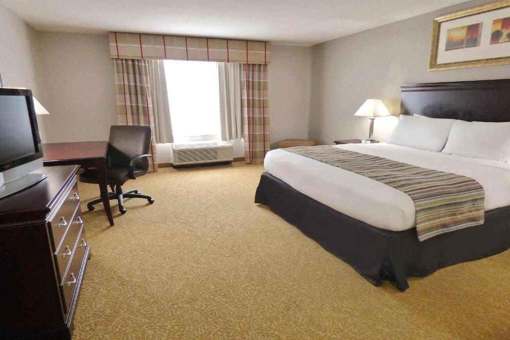 Country Inn & Suites by Radisson, Pensacola West, FL photo 4